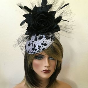 Kentucky Derby Hat. Royal Ascot, Black Fascinator for Del Mar races. Cocktail hat. Derby Couture hat for weddings, church and etc.
