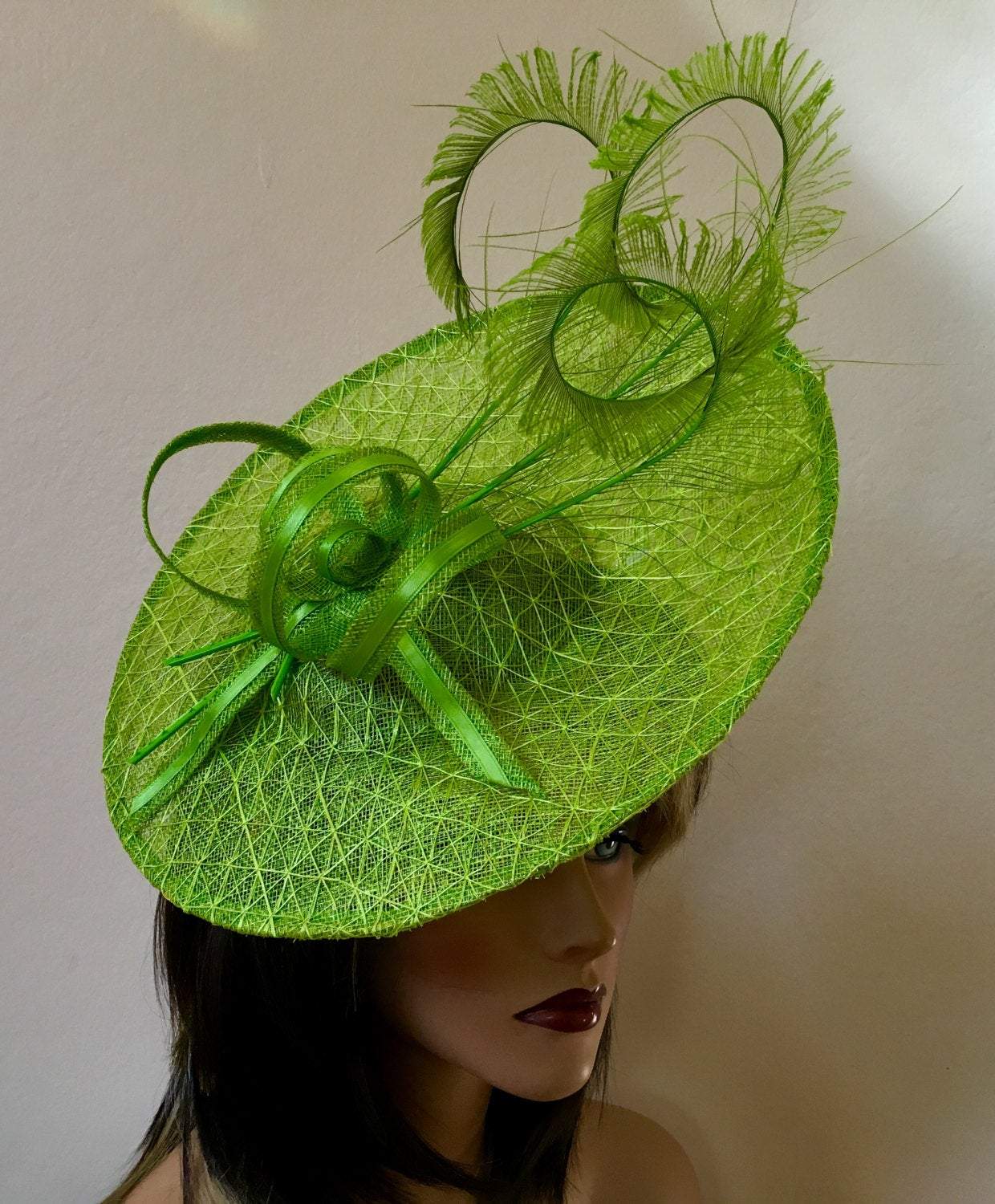 Kentucky Derby hat. Royal Ascot green fascinator. Fascinator for church, wedding, races